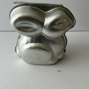 Bunny Wilton Cake Pan used